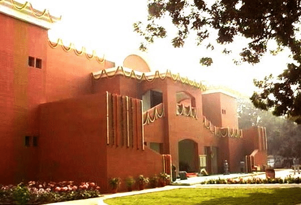 Delhi University, College of Art