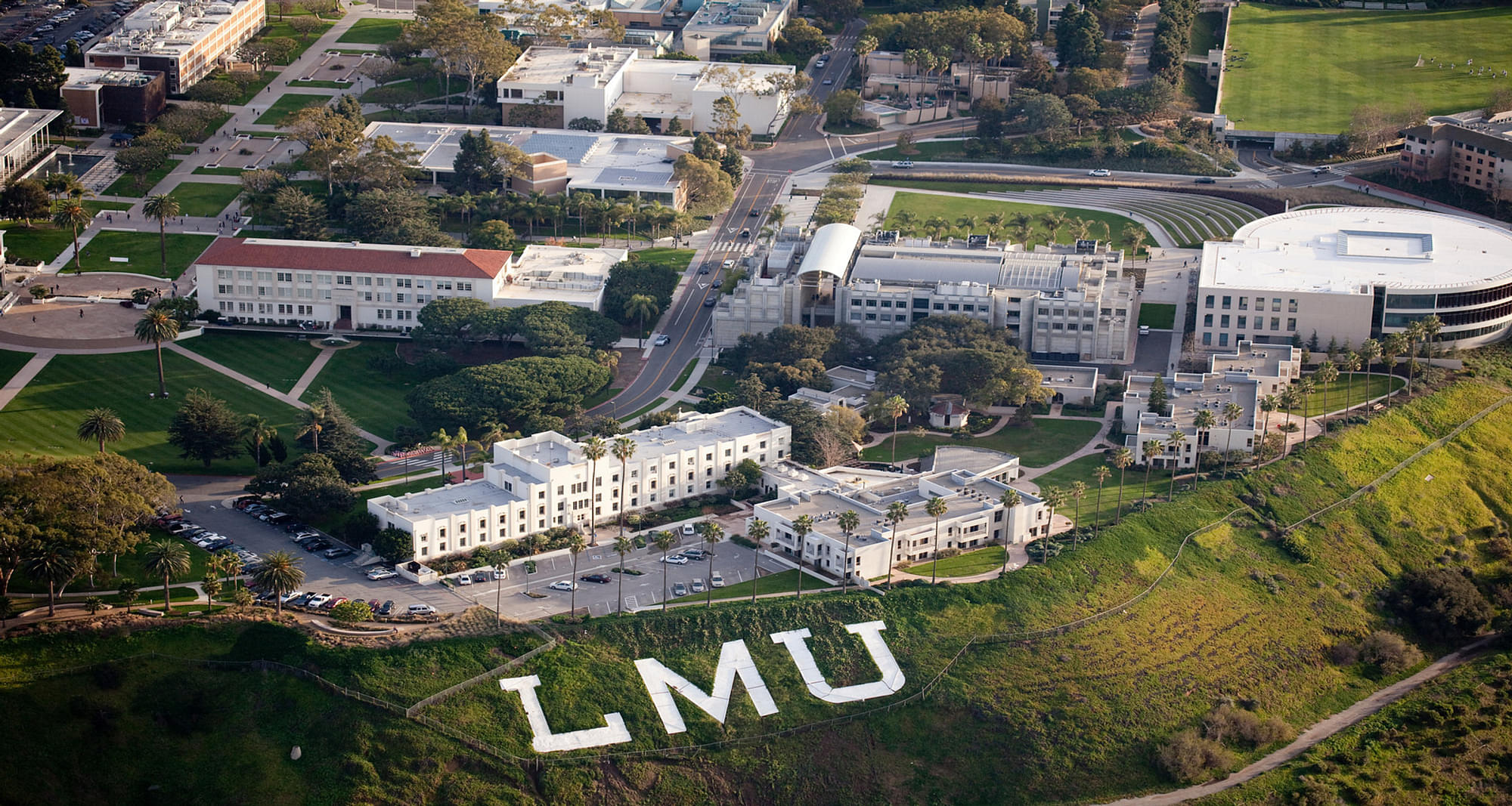 Loyola Marymount University [LMU], Los Angeles Admission, Criteria &amp;  Application Deadlines 2021