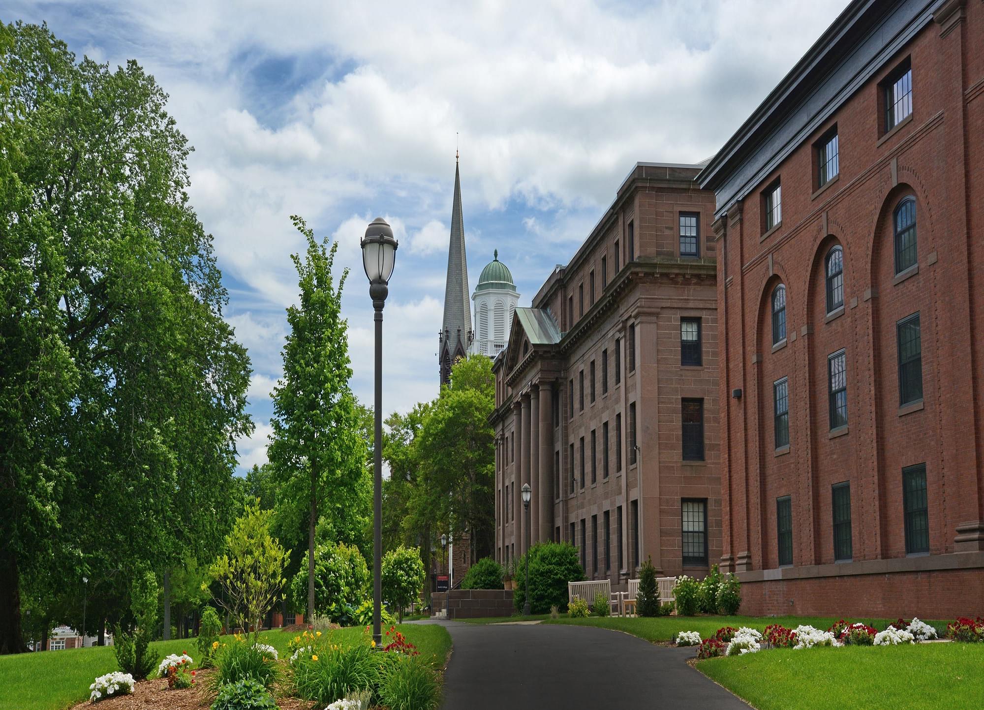 Wesleyan University, Middletown Admission, Criteria & Application Deadlines  2021